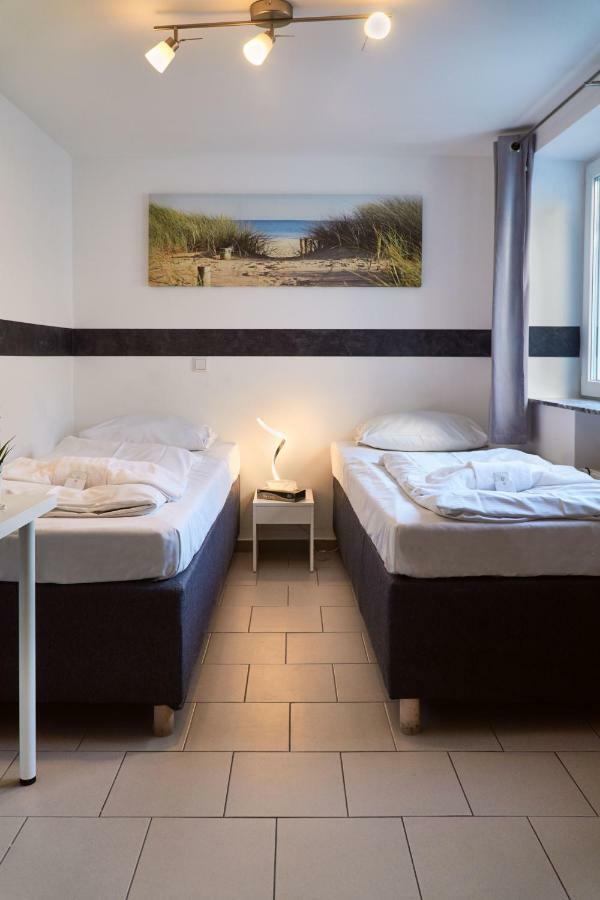 Hotel Moji Koeln Sieversstrasse Exterior foto